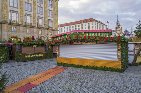 Weihnachtsmarkt-Aus in Dresden