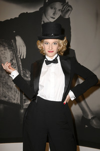 Pressekonferenz zur neu überarbeiteten Revue 'Berlin Berlin' in Berlin