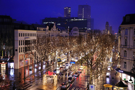 Weihnachtsbeleuchtung am Kudamm in Berlin