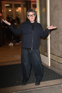 Theaterpremiere 'Schöne Bescherungen' in Berlin