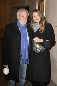 Theaterpremiere 'Schöne Bescherungen' in Berlin