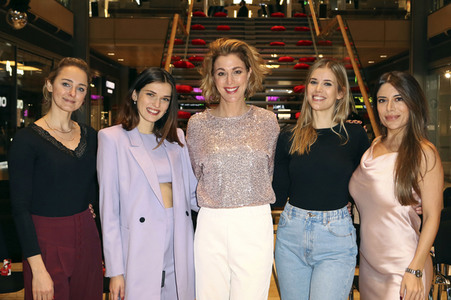 Theaterpremiere 'Josef und Maria' in Hamburg