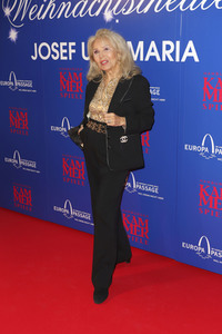Theaterpremiere 'Josef und Maria' in Hamburg