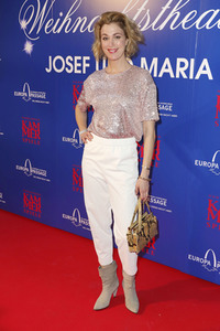 Theaterpremiere 'Josef und Maria' in Hamburg