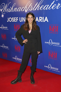 Theaterpremiere 'Josef und Maria' in Hamburg
