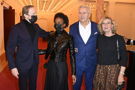 Musicalpremiere 'Ku'damm 56 - Das Musical' in Berlin