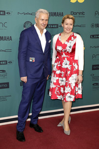 Musicalpremiere 'Ku'damm 56 - Das Musical' in Berlin