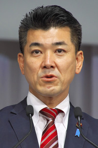 Pressekonferenz mit Kenta Izumi in Tokio