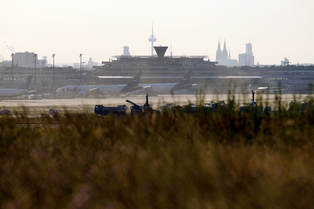 Symbolfoto Köln Bonn Airport vor der Pandemie