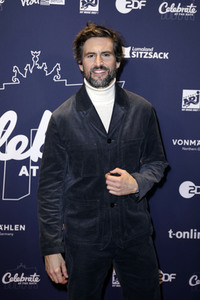 Silvestershow 'Celebrate at the Gate - Willkommen 2022' in Berlin
