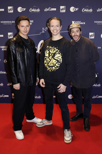Silvestershow 'Celebrate at the Gate - Willkommen 2022' in Berlin