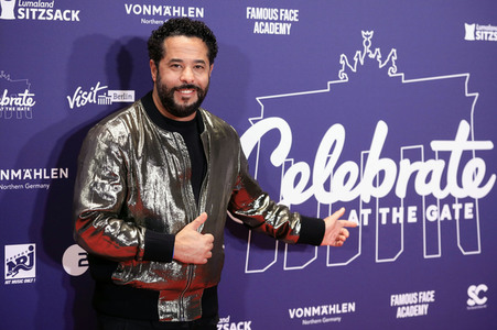 Silvestershow 'Celebrate at the Gate - Willkommen 2022' in Berlin