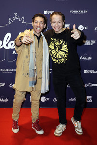 Silvestershow 'Celebrate at the Gate - Willkommen 2022' in Berlin