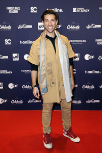 Silvestershow 'Celebrate at the Gate - Willkommen 2022' in Berlin