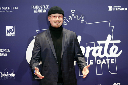 Silvestershow 'Celebrate at the Gate - Willkommen 2022' in Berlin