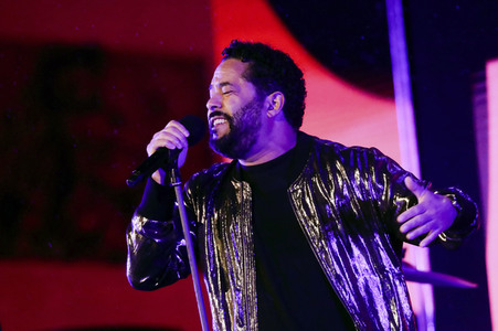 Silvestershow 'Celebrate at the Gate - Willkommen 2022' in Berlin
