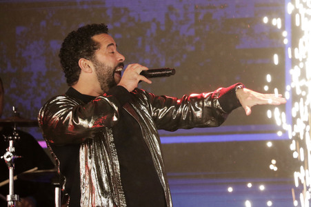 Silvestershow 'Celebrate at the Gate - Willkommen 2022' in Berlin