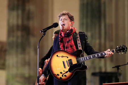 Silvestershow 'Celebrate at the Gate - Willkommen 2022' in Berlin