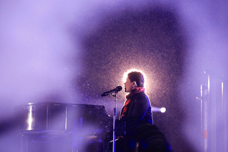 Silvestershow 'Celebrate at the Gate - Willkommen 2022' in Berlin
