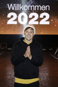 Silvestershow 'Celebrate at the Gate - Willkommen 2022' in Berlin