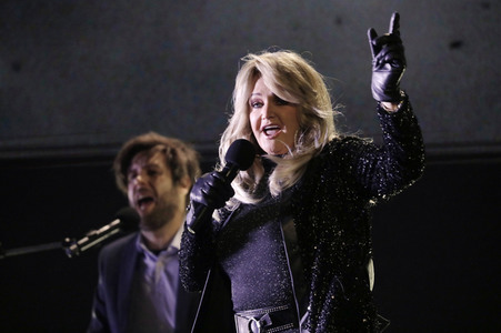 Silvestershow 'Celebrate at the Gate - Willkommen 2022' in Berlin