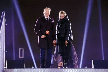 Silvestershow 'Celebrate at the Gate - Willkommen 2022' in Berlin