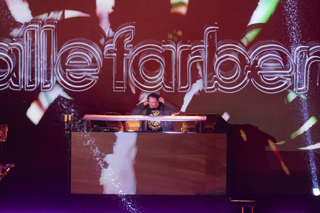 Silvestershow 'Celebrate at the Gate - Willkommen 2022' in Berlin