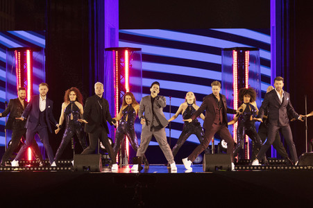 Silvestershow 'Celebrate at the Gate - Willkommen 2022' in Berlin