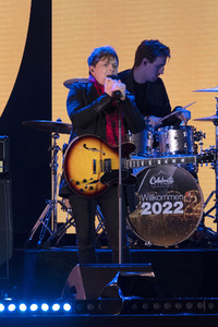 Silvestershow 'Celebrate at the Gate - Willkommen 2022' in Berlin