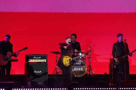 Silvestershow 'Celebrate at the Gate - Willkommen 2022' in Berlin