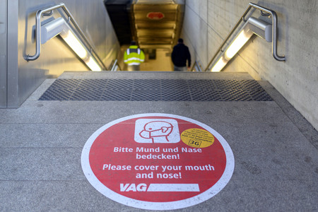 Symbolfoto 3G in Bus und Bahn