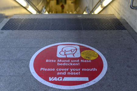 Symbolfoto 3G in Bus und Bahn