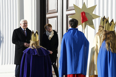 Frank-Walter Steinmeier empfängt die Sternsinger in Berlin