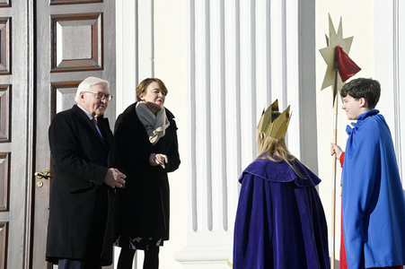 Frank-Walter Steinmeier empfängt die Sternsinger in Berlin