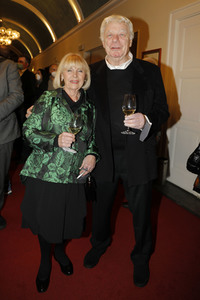 Theaterpremiere 'Rent a Friend' in Berlin