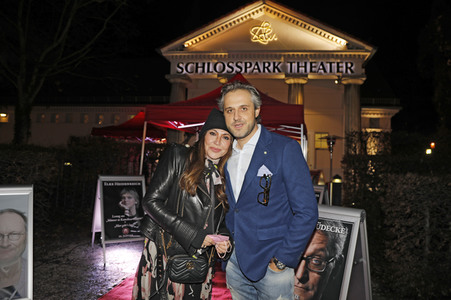 Theaterpremiere 'Rent a Friend' in Berlin