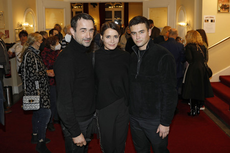 Theaterpremiere 'Rent a Friend' in Berlin