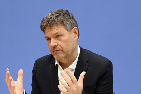 Pressekonferenz Eröffnungsbilanz Klimaschutz in Berlin