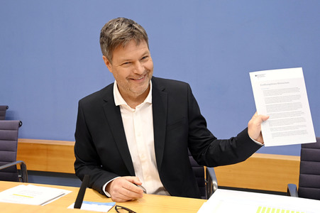 Pressekonferenz Eröffnungsbilanz Klimaschutz in Berlin