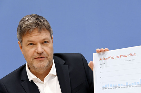Pressekonferenz Eröffnungsbilanz Klimaschutz in Berlin