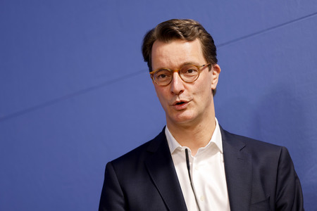 Übergabe der Neujahrsbrezel an Hendrik Wüst in Düsseldorf