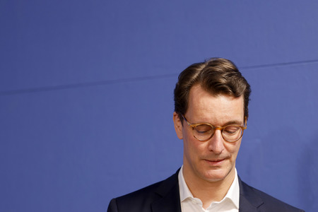 Übergabe der Neujahrsbrezel an Hendrik Wüst in Düsseldorf