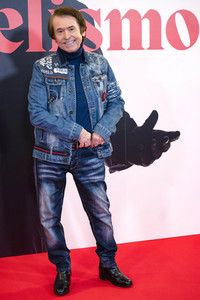 Ausstellungs- und Serienpräsentation 'Raphaelismo' in Madrid