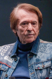 Ausstellungs- und Serienpräsentation 'Raphaelismo' in Madrid