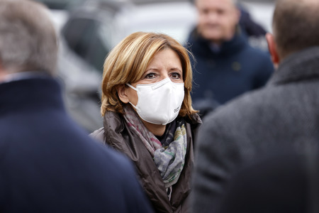 Malu Dreyer besucht Wiederaufbauarbeiten in Schuld