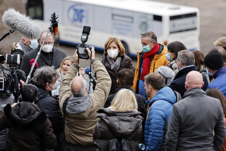Malu Dreyer besucht Wiederaufbauarbeiten in Schuld