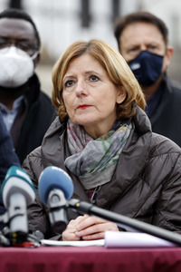 Malu Dreyer besucht Wiederaufbauarbeiten in Schuld