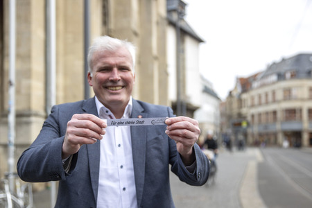 Einführung von 2G-Kontrollbändchen in Erfurt