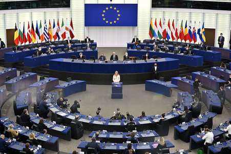 Wahl der neuen EU-Präsidentin im Europäischen Parlament in Straßburg