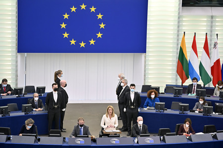 Wahl der neuen EU-Präsidentin im Europäischen Parlament in Straßburg